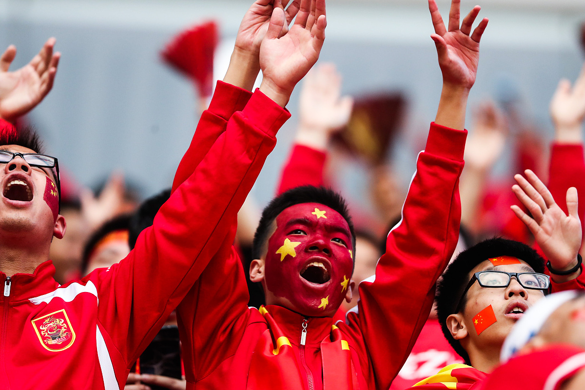 中国队在亚洲赛事中取得胜利的喜悦！