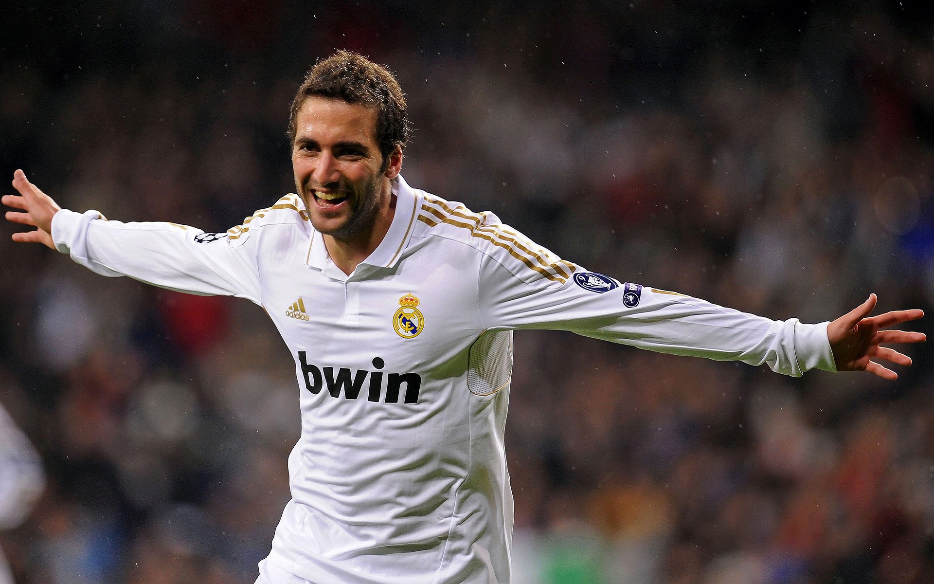 詹姆斯赛事官方发布回归赛场新规，中国队争议不断！