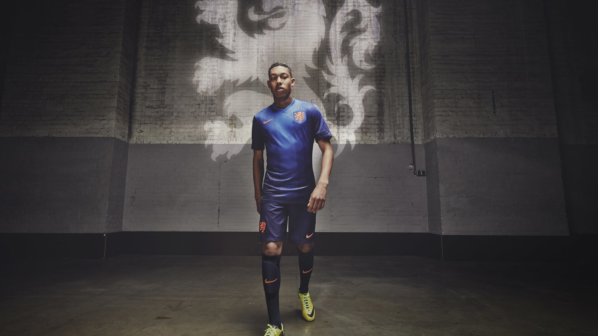 纳达尔连续十场比赛得分超过战术调整,MAD挑战极限!